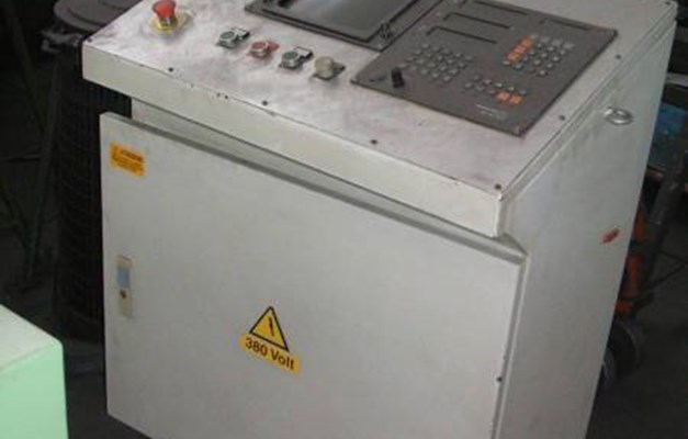 TRAPANO A TORRETTA CON CNC HEIDENHAIN
