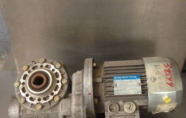MOTORIDUTTORE BONFIGLIOLI TYPE VFR63L1P1P71B5 - NUOVO