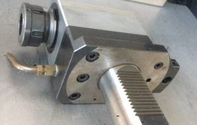 PORTAUTENSILE MOTORIZZATO VDI 50 RADIALE BERARDI M90-3,5 - USATO COME NUOVO